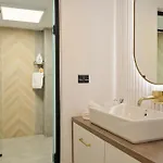 Royal - Luxury B - Old - Victoriei شقة