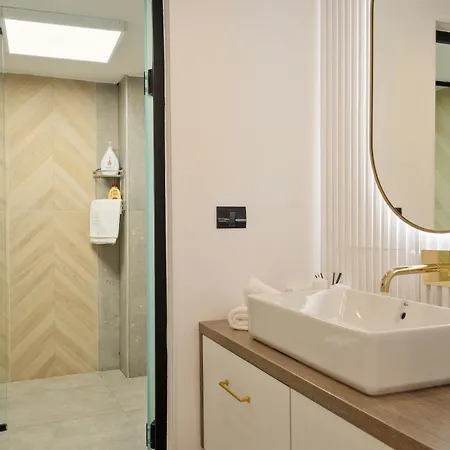 Royal - Luxury B - Old - Victoriei Appartement