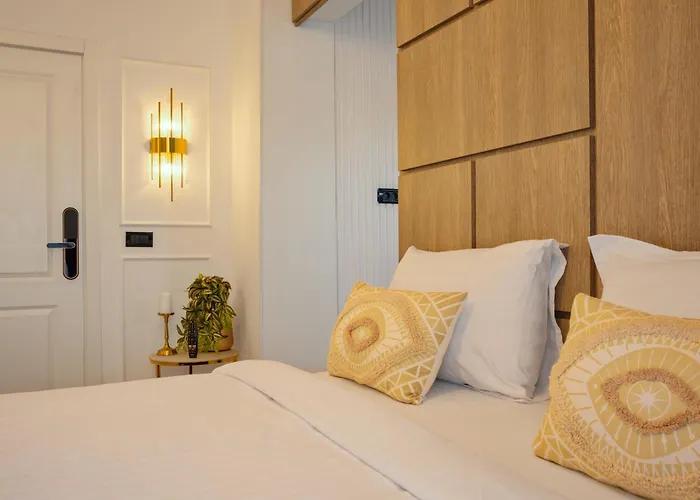 Royal - Luxury B - Old - Victoriei *