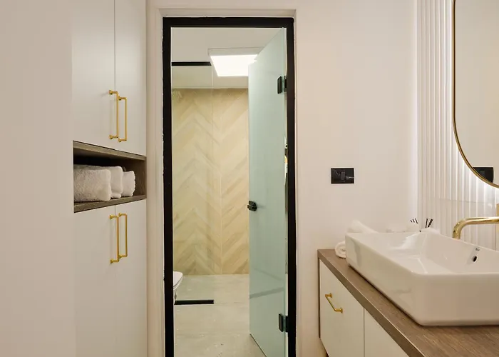 Royal - Luxury B - Old - Victoriei *