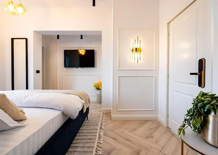 Royal - Luxury B - Old - Victoriei Bukarest